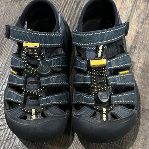 Keen Kids Black and Yellow Sandals